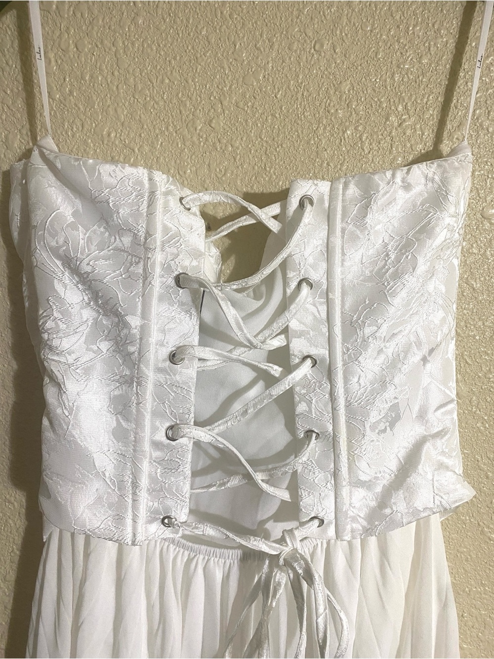 Lulus Laubrey White Floral Jacquard Midi Dress and Scarf Set Size L NWT - Picture 8 of 16